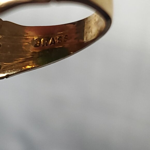 Beautiful Vintage Unique Polished Brass Bamboo Cardinal Oval Jade Stone Ring - Picture 6 of 7